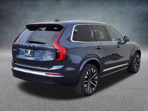New 2026 Volvo XC90 B6 Plus w/ Protection Package Premier image 7