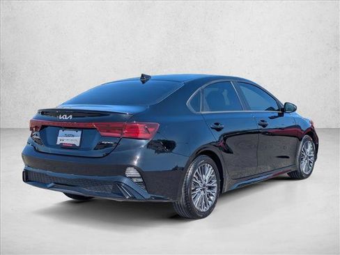 Used 2024 Kia Forte GT-Line w/ GT-Line Premium Package FWD image 5