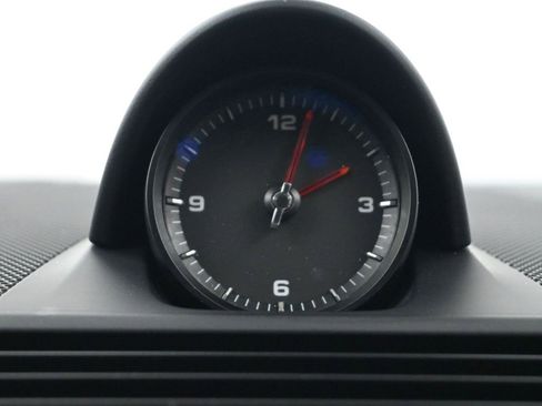 Certified 2023 Porsche Panamera 4 Platinum Edition image 12