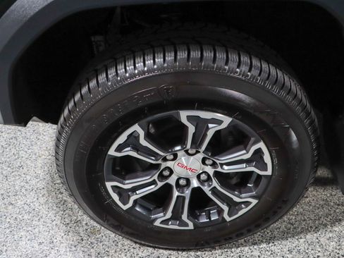 Used 2023 GMC Canyon AT4 w/ AT4 Premium Package image 11