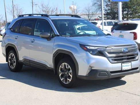 Used 2026 Subaru Forester Premium image 3