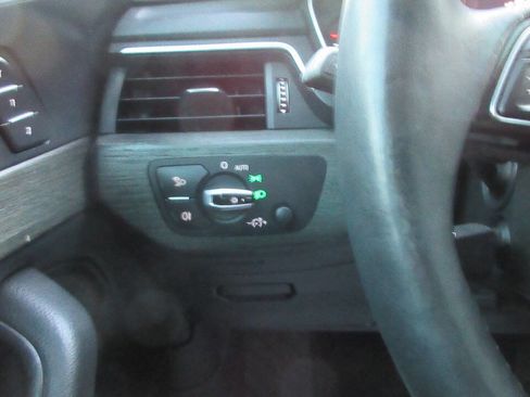 Used 2017 Audi A4 2.0T Premium Plus image 34