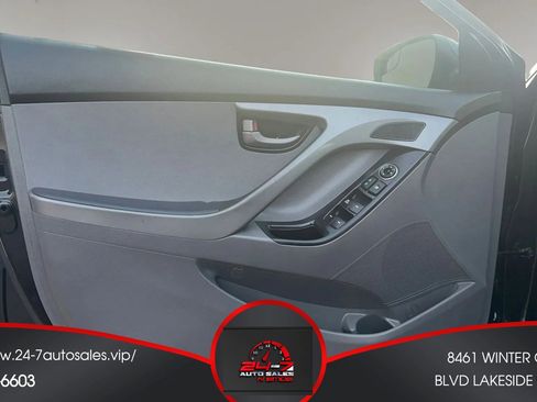 Used 2014 Hyundai Elantra SE FWD image 9