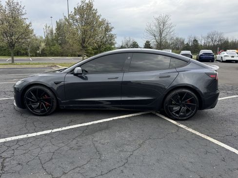 Used 2024 Tesla Model 3 Performance AWD/4WD image 9