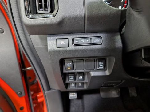 Used 2025 Nissan Frontier PRO-4X w/ Pro Premium Package AWD/4WD image 22
