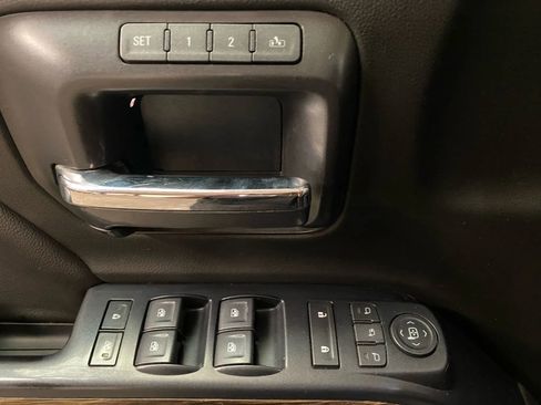 Used 2018 GMC Sierra 2500 Denali w/ Duramax Plus Package image 10