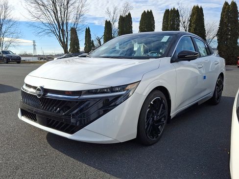 New 2026 Nissan Sentra SR w/ SR Premium Package image 3