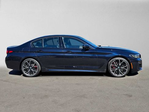 Used 2023 BMW M550i xDrive w/ Dynamic Handling Package AWD/4WD image 2