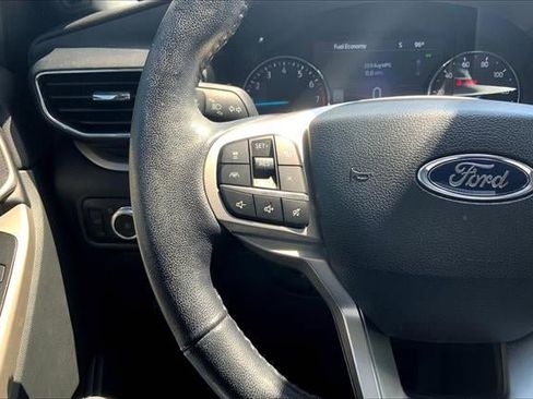 Used 2023 Ford Explorer XLT w/ Equipment Group 202A image 17