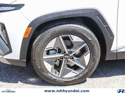 Certified 2025 Hyundai Tucson SEL FWD image 9