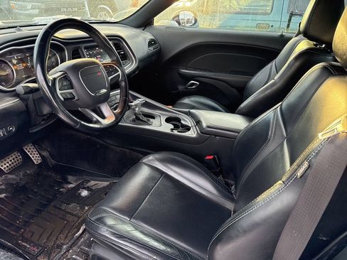 Used 2018 Dodge Challenger GT AWD/4WD image 10
