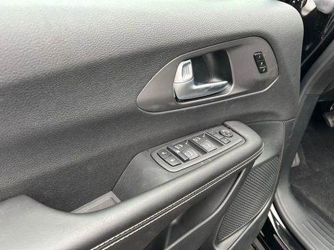 New 2026 Chrysler Pacifica Select w/ S Appearance Package AWD/4WD image 31