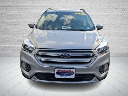Used 2018 Ford Escape SE FWD image 3