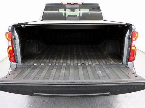 Used 2024 Chevrolet Silverado 1500 High Country w/ Technology Package AWD/4WD image 6