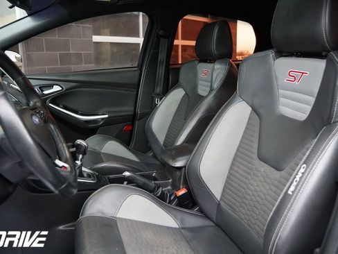 Used 2018 Ford Focus ST w/ Equipment Group 401A image 19