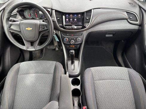 Used 2020 Chevrolet Trax LS image 10