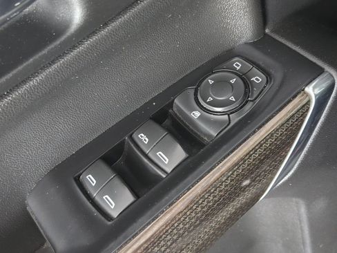 Used 2021 Chevrolet Silverado 1500 LT Trail Boss w/ LT Trail Boss Premium Package AWD/4WD image 25
