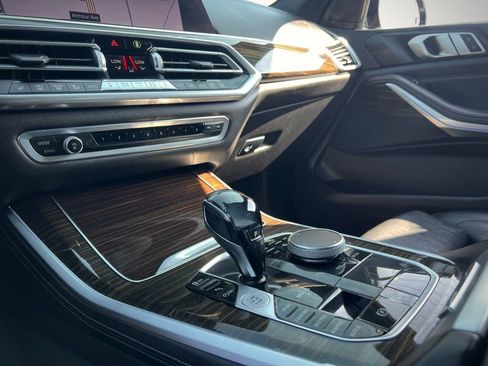 Used 2019 BMW X5 xDrive40i w/ Convenience Package image 48