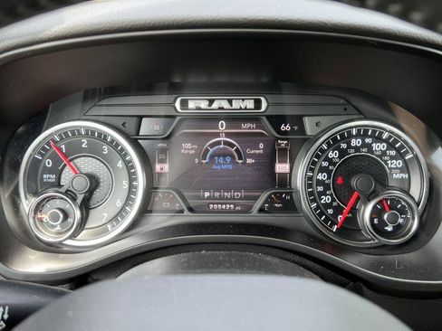 Used 2020 RAM 1500 Big Horn AWD/4WD image 19