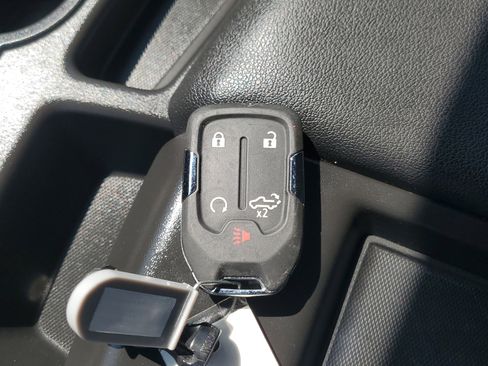 Used 2021 Chevrolet Silverado 1500 LT image 29