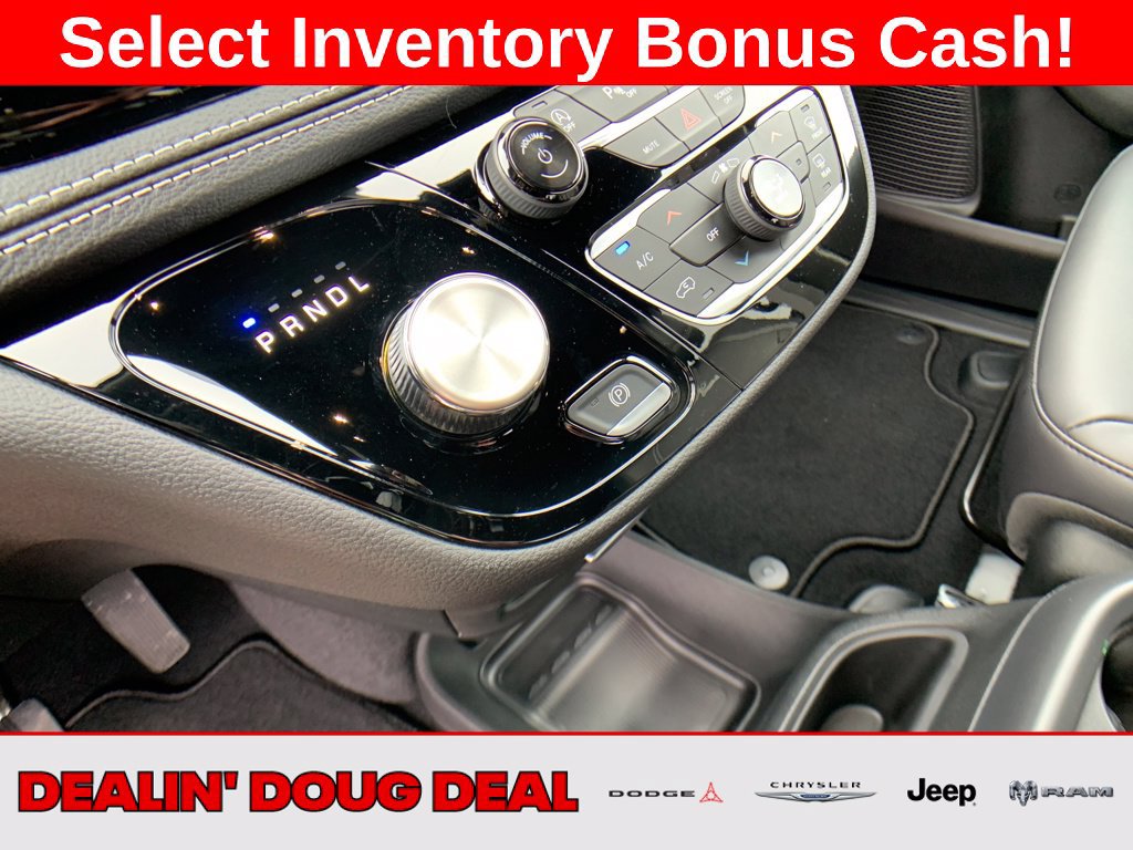 New 2026 Chrysler Pacifica Select w/ S Appearance Package AWD/4WD image 24
