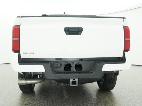 New 2026 Toyota Tacoma SR5 AWD/4WD image 23
