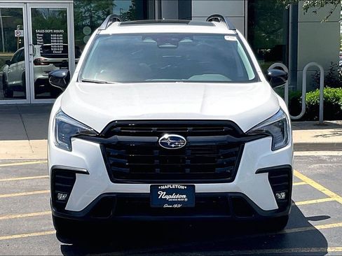 Used 2025 Subaru Ascent Onyx Edition AWD/4WD image 2