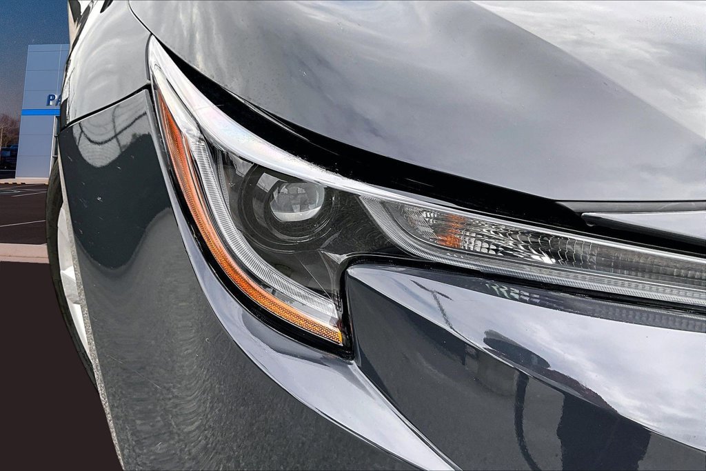 Used 2025 Toyota Corolla LE w/ Convenience Package FWD image 36