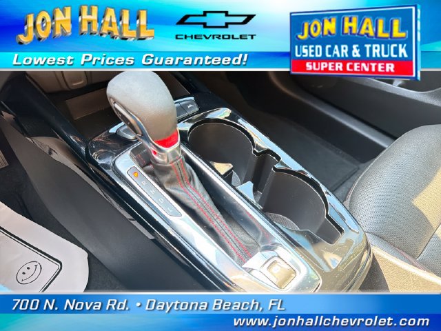 Used 2025 Chevrolet Trax RS w/ Driver Confidence Package FWD image 26