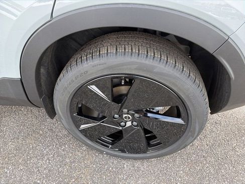 New 2026 Volvo XC40 B5 Ultra w/ Protection Package Premier image 6