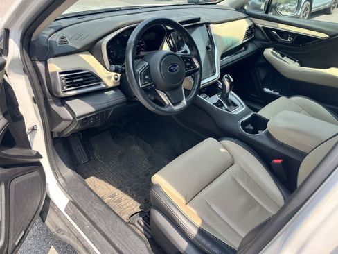 Used 2022 Subaru Outback Limited AWD/4WD image 11