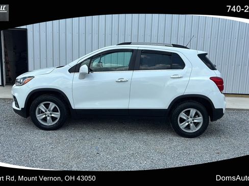 Used 2019 Chevrolet Trax LT w/ LT Convenience Package AWD/4WD image 1