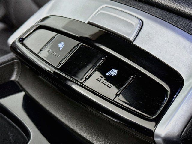 Used 2023 Hyundai Santa Cruz SEL Premium AWD/4WD image 33