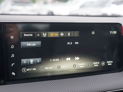 New 2025 Nissan Kicks SR image 17