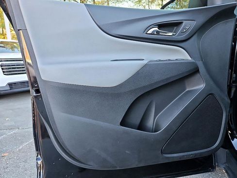 Certified 2024 Chevrolet Equinox LS w/ Midnight Edition image 15