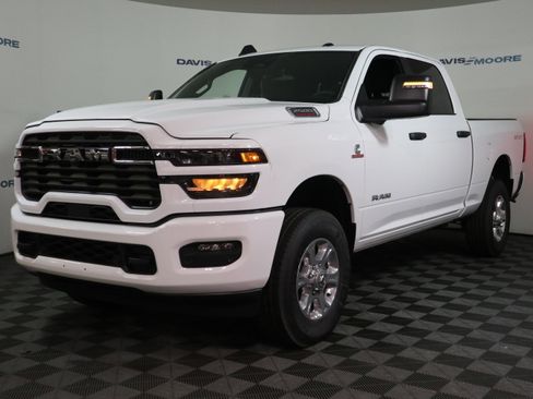 New 2026 RAM 2500 Big Horn AWD/4WD image 12