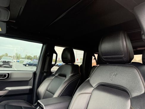 Used 2021 Ford Bronco Badlands image 26