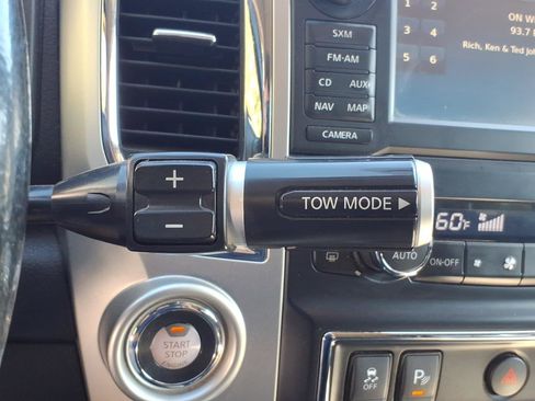 Used 2018 Nissan Titan SV w/ SV Convenience Package AWD/4WD image 15