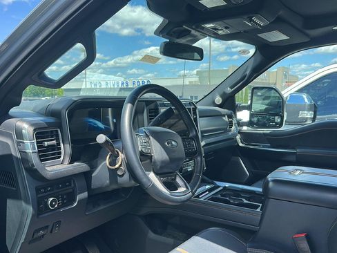 Used 2024 Ford F250 Platinum w/ Tremor Off-Road Package AWD/4WD image 2