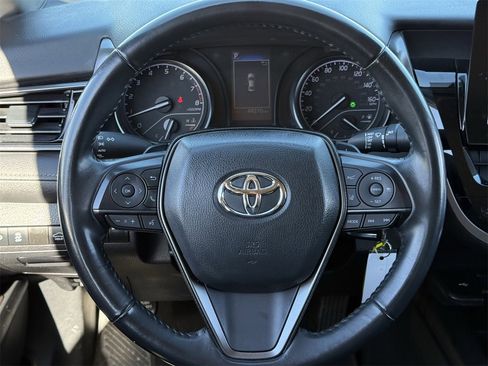 Used 2023 Toyota Camry SE image 12