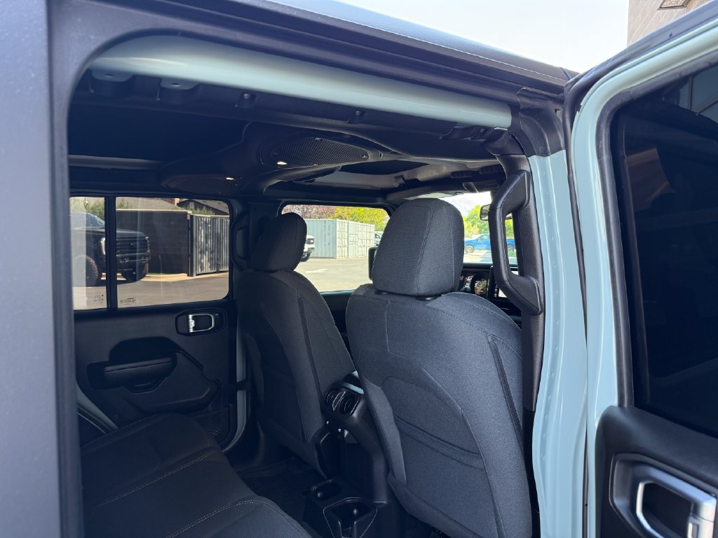 Used 2024 Jeep Wrangler Unlimited Sport AWD/4WD image 36