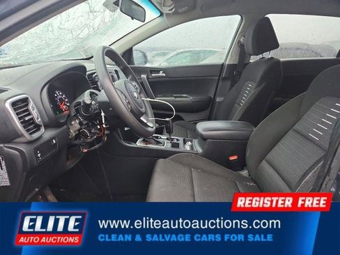 Used 2018 Kia Sportage LX image 13