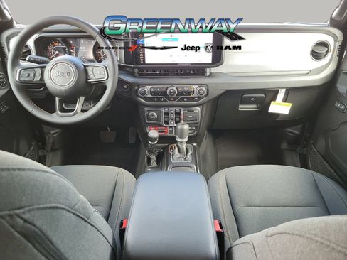 Used 2024 Jeep Wrangler Unlimited Sport AWD/4WD image 12