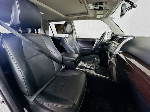 Used 2018 Toyota 4Runner Limited image 11