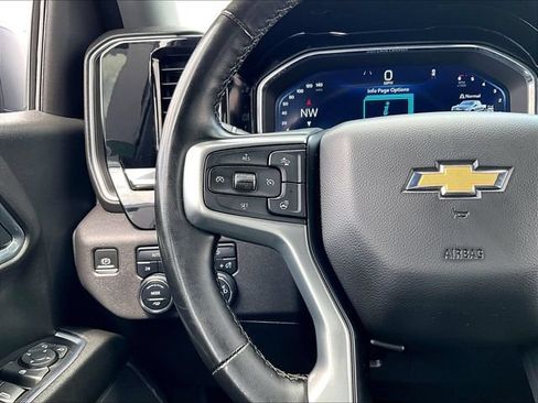 Used 2023 Chevrolet Silverado 1500 LT AWD/4WD image 23