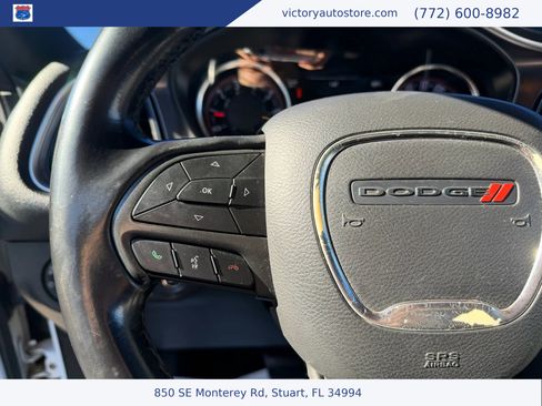 Used 2019 Dodge Challenger SXT image 47