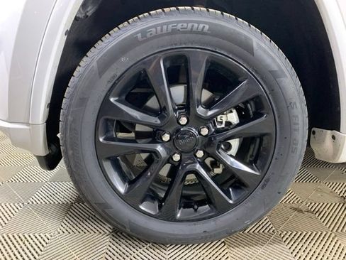 Used 2020 Jeep Grand Cherokee Altitude AWD/4WD image 33