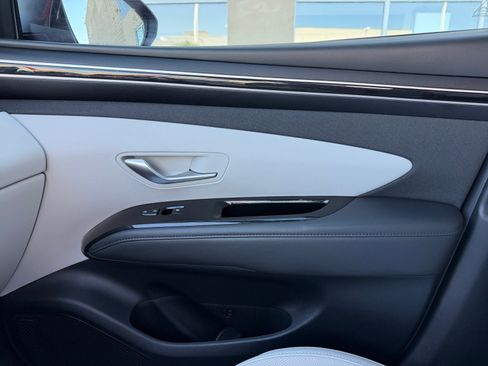 Used 2023 Hyundai Tucson Limited image 16