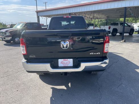 Used 2024 RAM 3500 Tradesman w/ Chrome Appearance Group AWD/4WD image 11