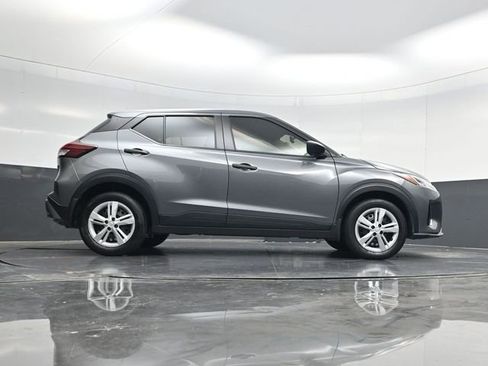 Used 2025 Nissan Kicks Play S FWD image 47